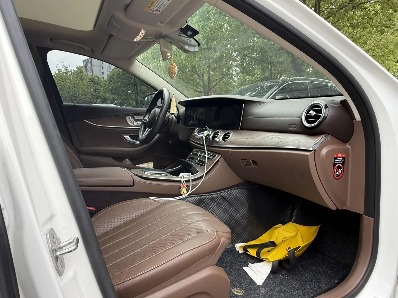 Mercedes Benz E Class 2020 E 300 L 2.0T Luxury Automatic Gear 4