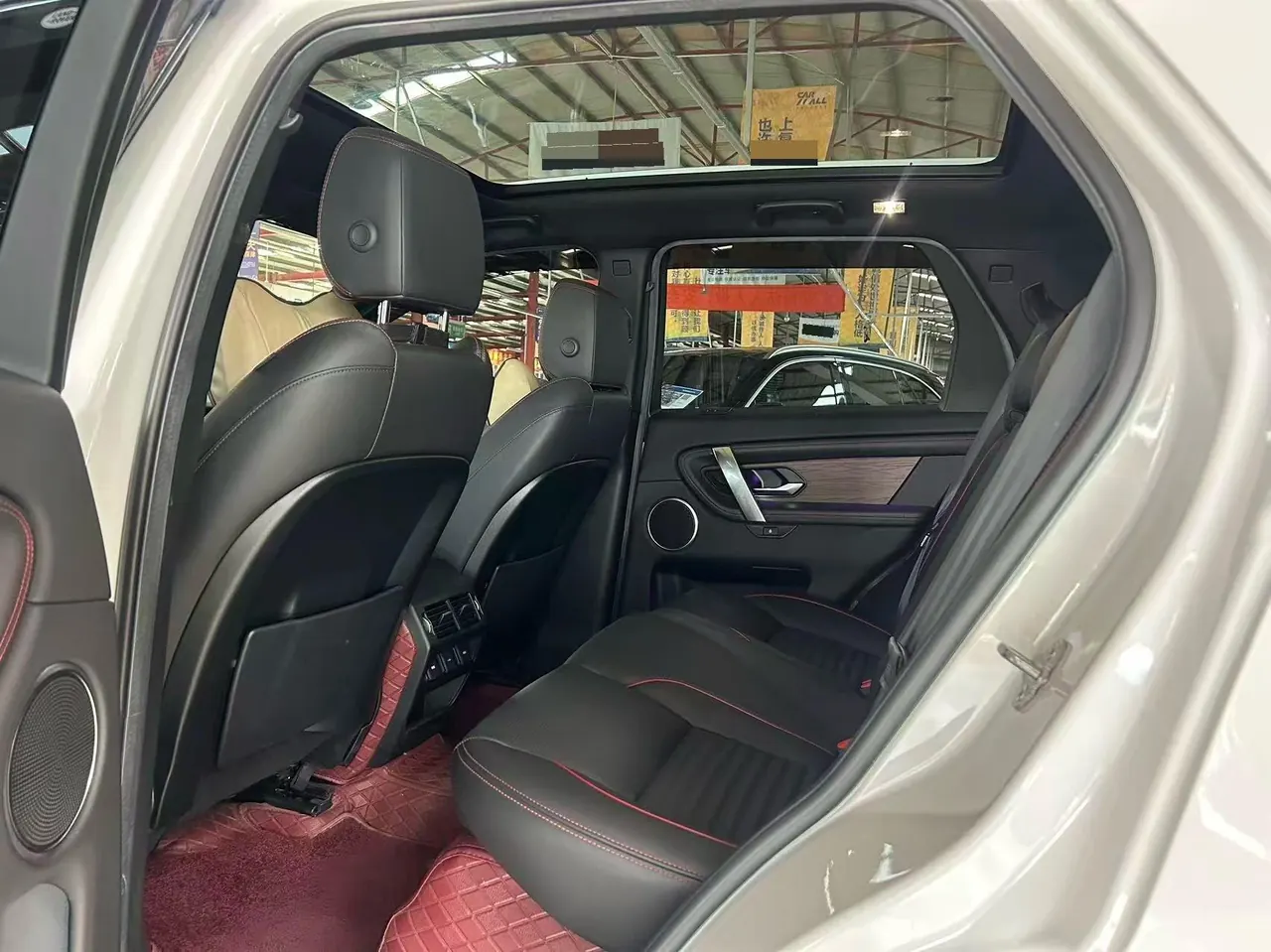 Land Rover 2022 found sports version 48V 2.0T 249PS R-Dynamic S performance version (modified) automatic gear 4
