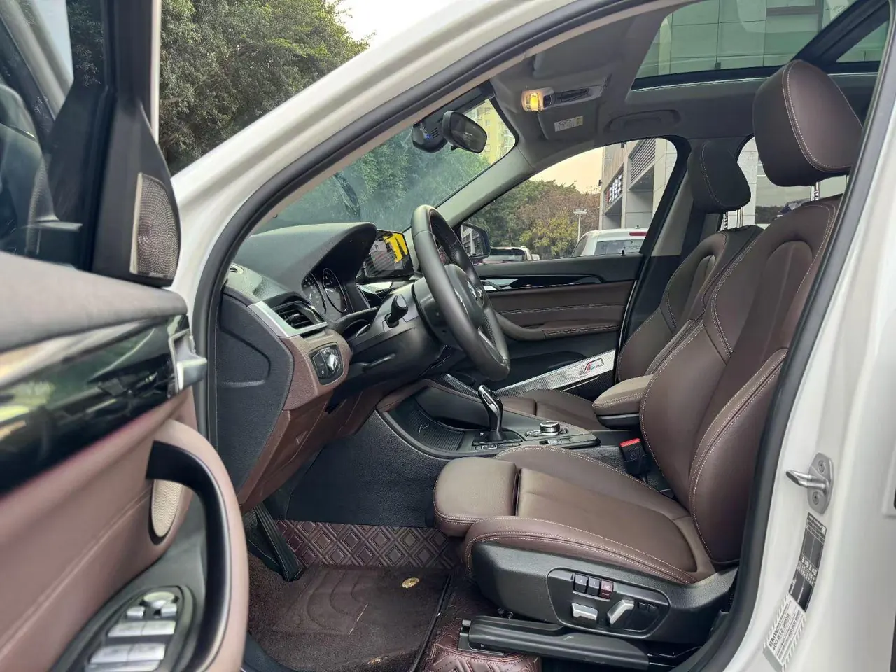BMW 2022 X1 sDrive25Li 2.0T Leading Automatic Gear 4