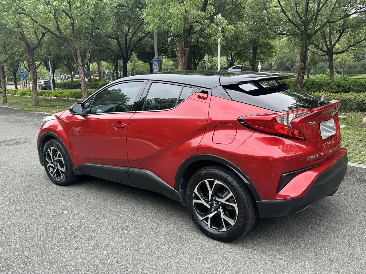 Toyota 2020 C- HR 2.0 stepless leading version of automatic gear 12