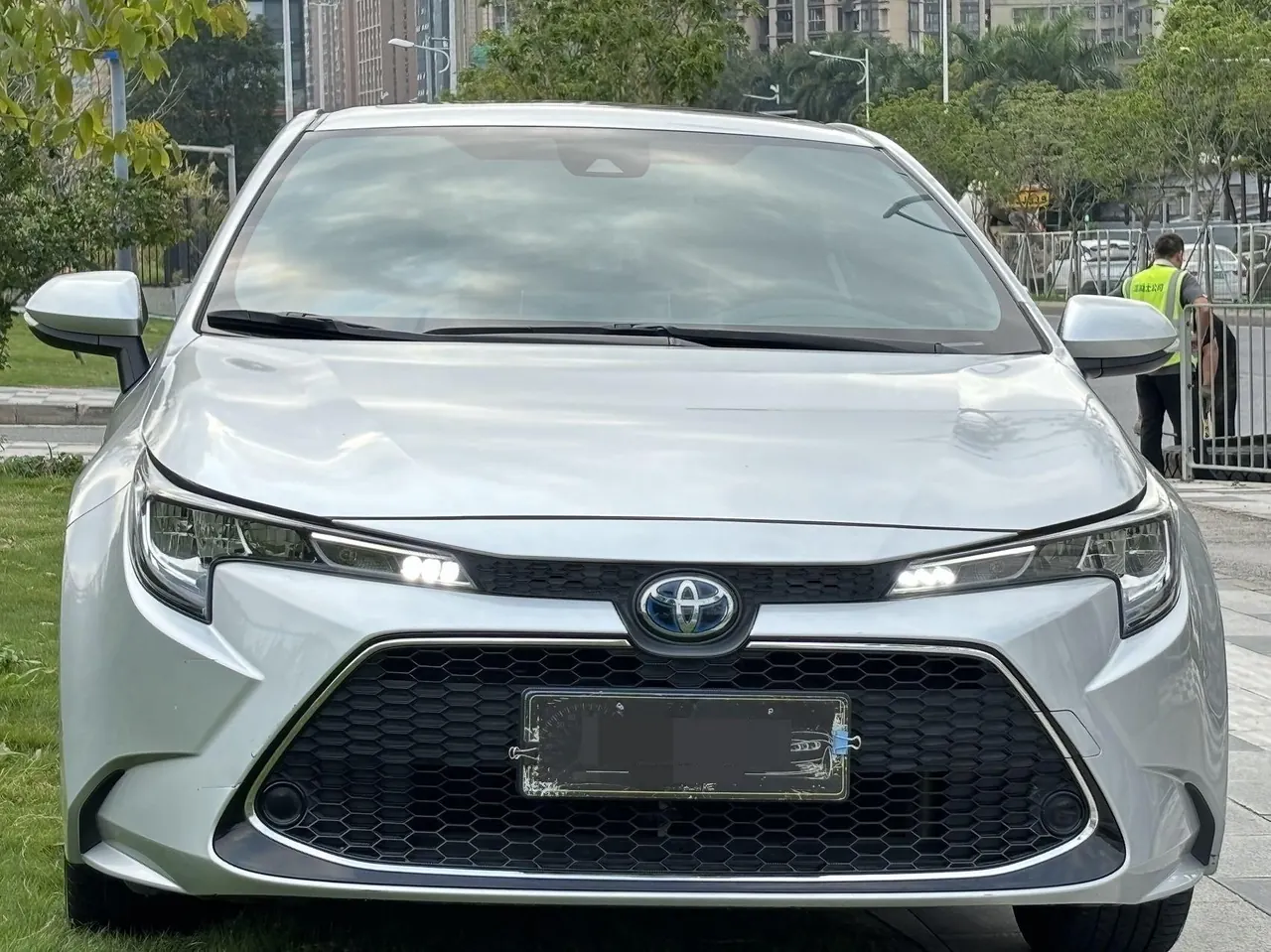 Toyota 2022 Lei Ling Shuangqing 1.8H Stepless Deluxe Edition Automatic Gear - View 1