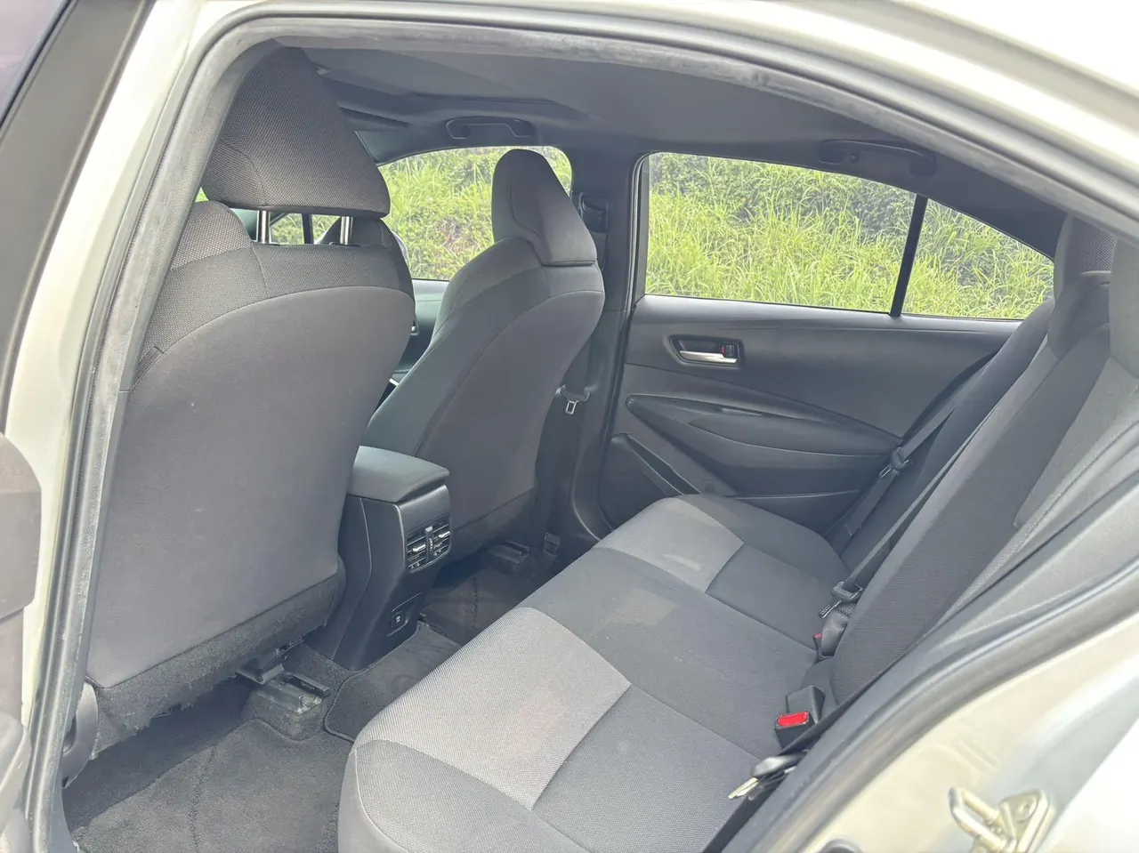 Toyota 2022 Lei Ling Shuangqing 1.8H Stepless Deluxe Edition Automatic Gear 3