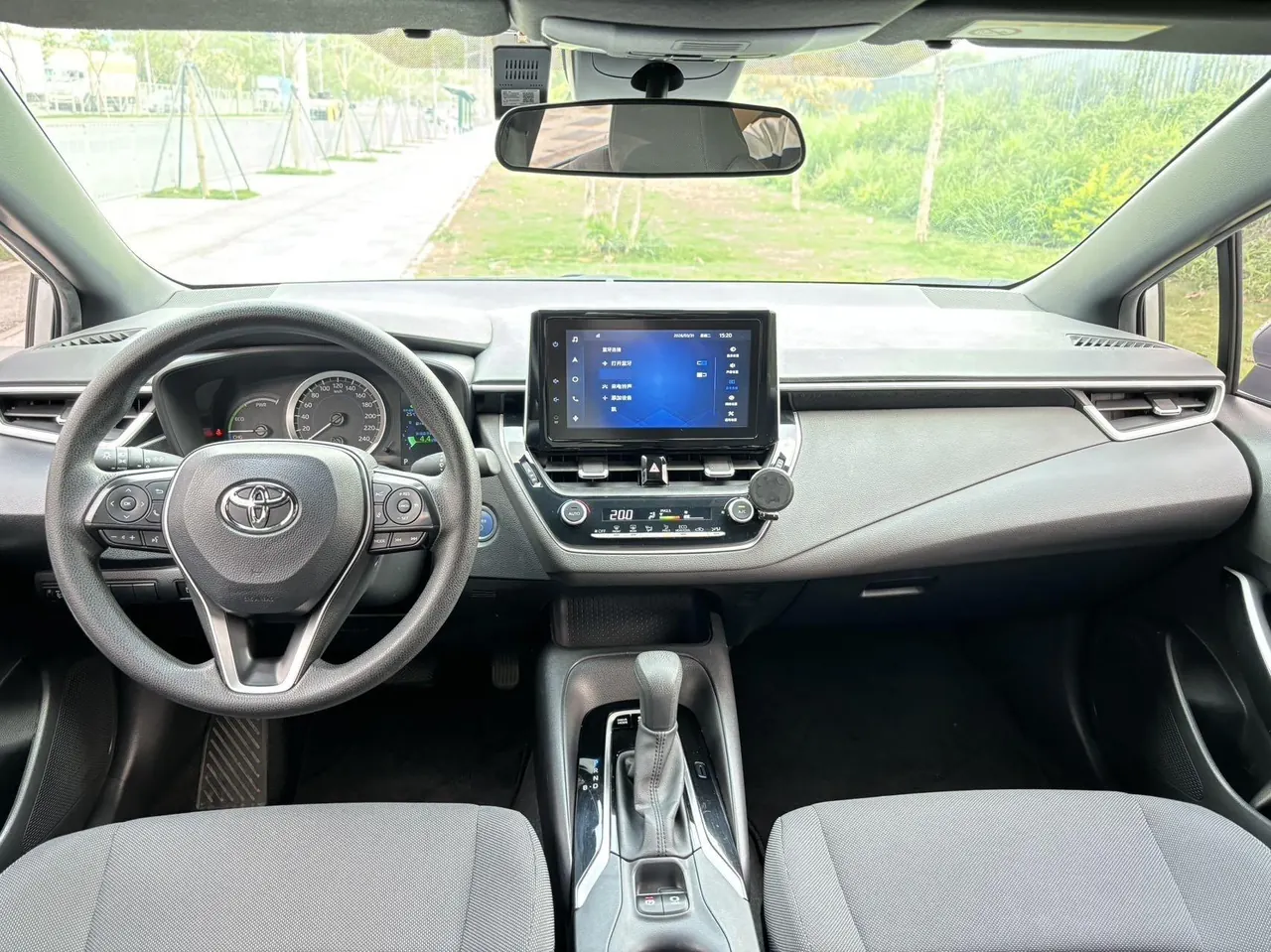 Toyota 2022 Lei Ling Shuangqing 1.8H Stepless Deluxe Edition Automatic Gear 4