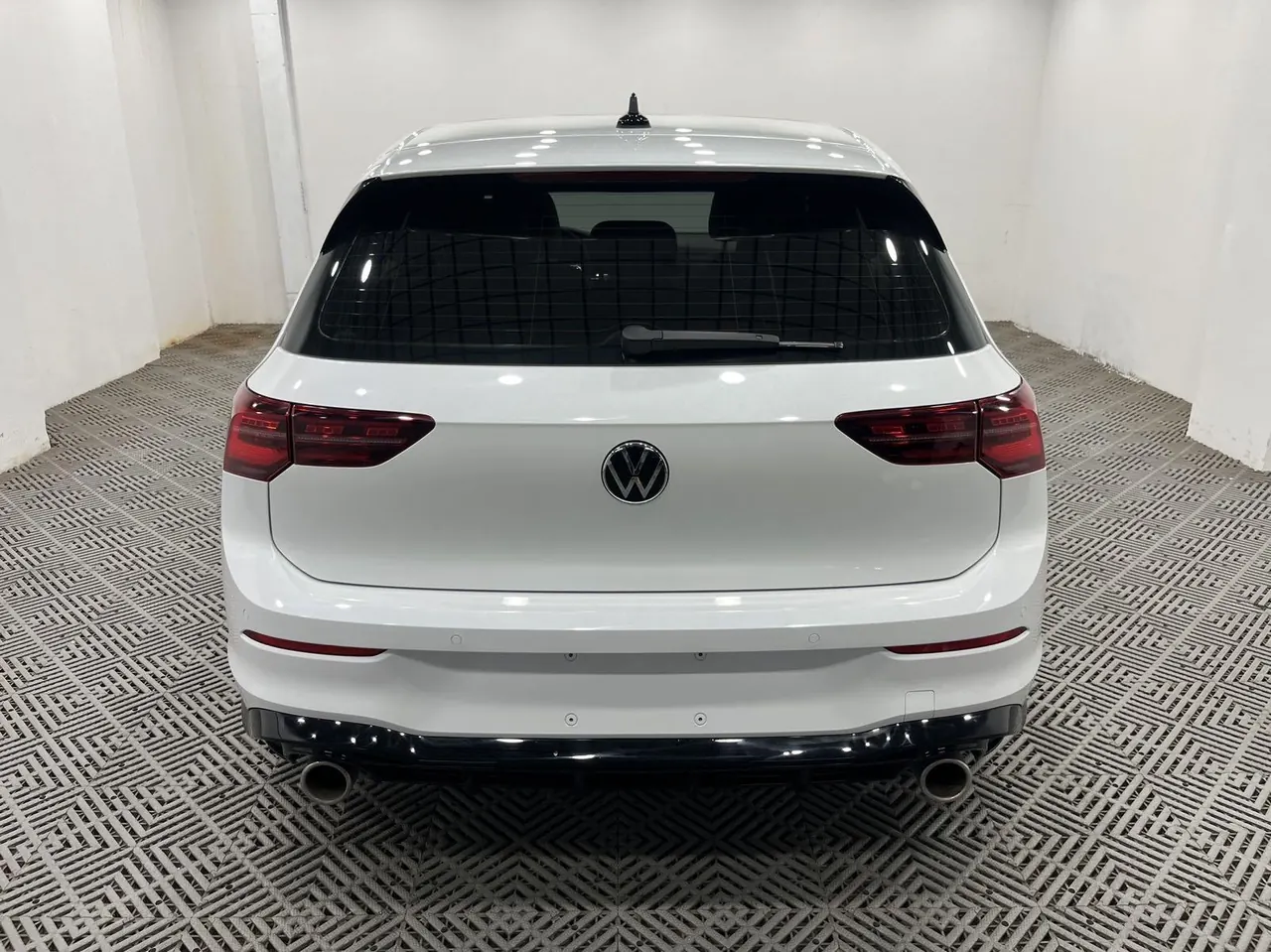 Volkswagen 2021 Golf 8 R-Line 1.4TSI 280TSI Automatic 8