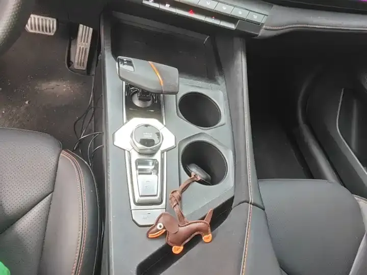 ChangAn UNI-V 2022 1.5T Sports Edition 10