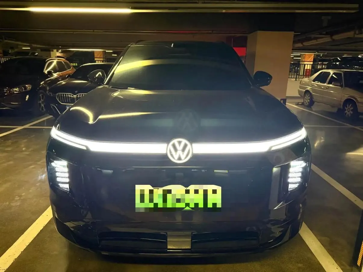 Volkswagen 2026 ID.ERA 9X Max 4-wheel drive automatic gear 2