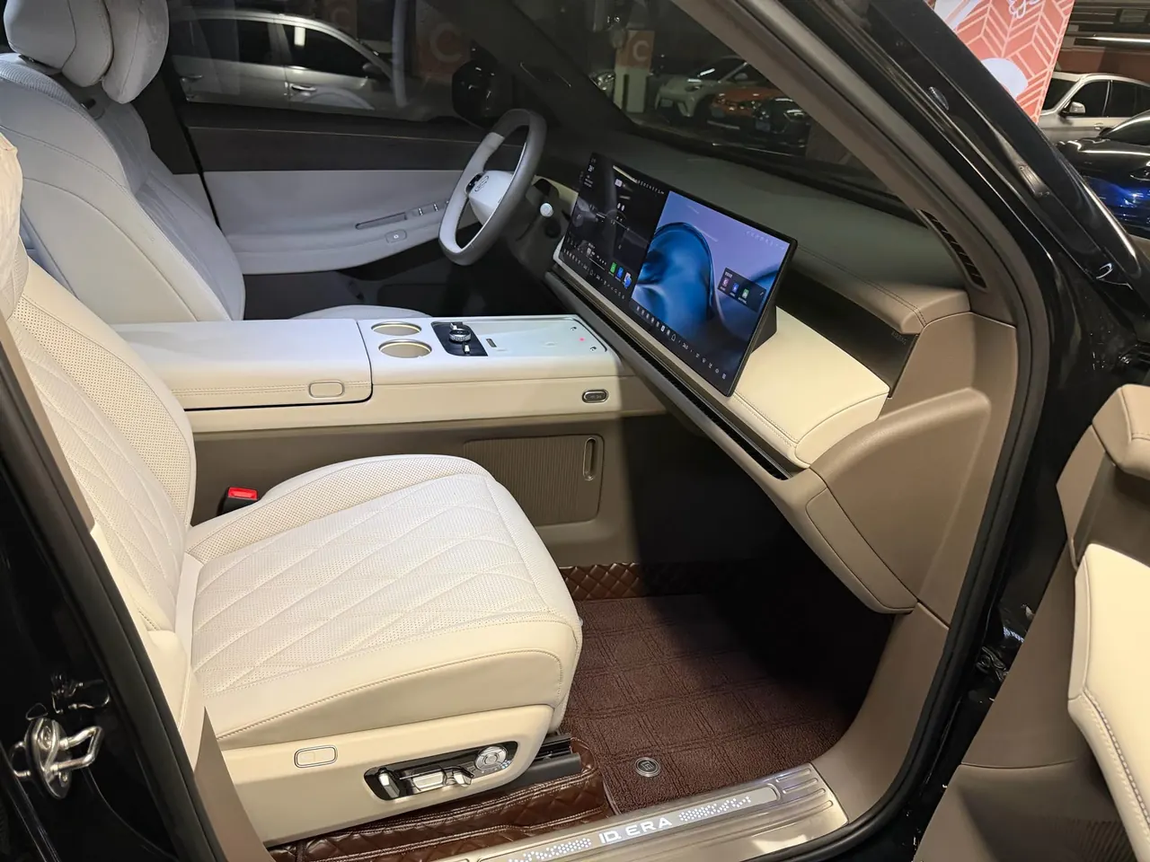 Volkswagen 2026 ID.ERA 9X Max 4-wheel drive automatic gear 4