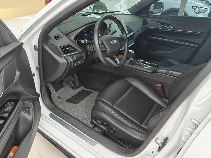 Cadillac 2020 CT4 2.0T 28T fashion automatic gear 4
