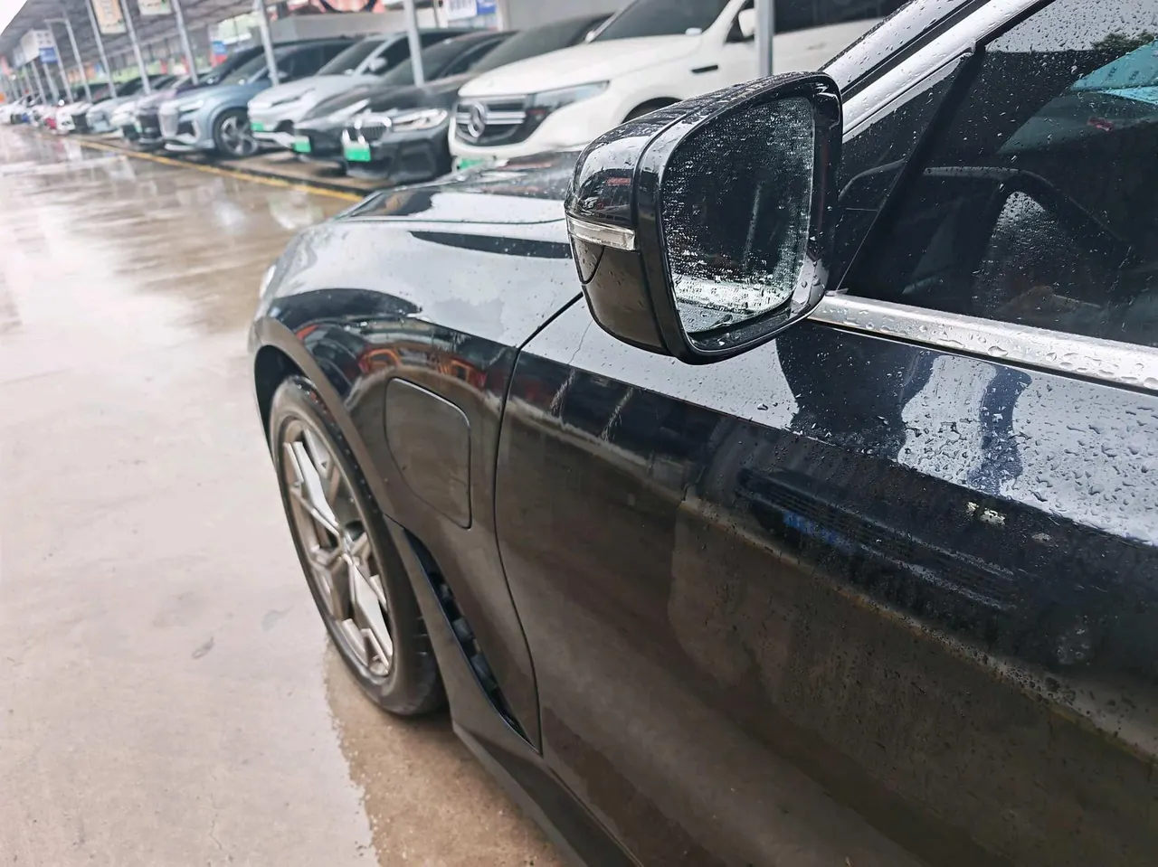 BMW 2022 i3 eDrive 35L automatic gear 9