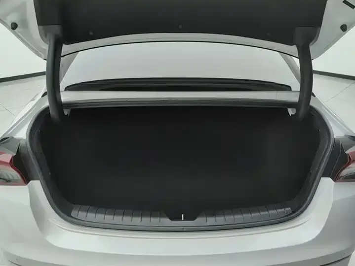 Kia K5 2021 270T CVVD Huanxin Edition 4