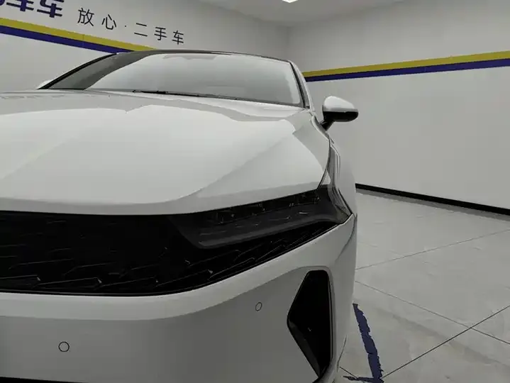 Kia K5 2021 270T CVVD Huanxin Edition 5
