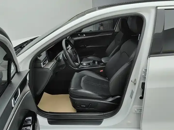 Kia K5 2021 270T CVVD Huanxin Edition 9