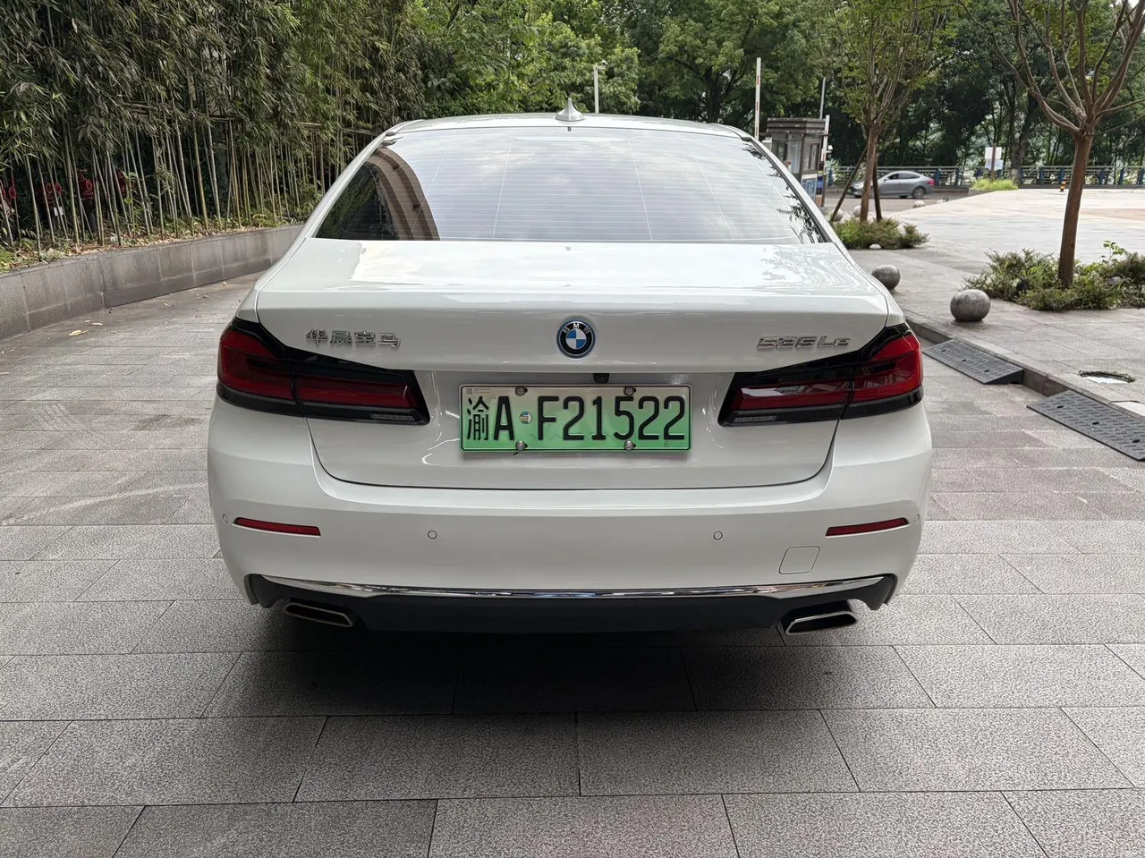 BMW 5 series new energy 2021 535Le 2.0T luxury package automatic gear 7