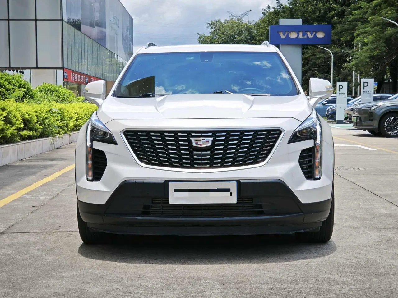 Cadillac 2022 XT4 48V 2.0T 28T Two-Drive Fashion Automatic Gear 2