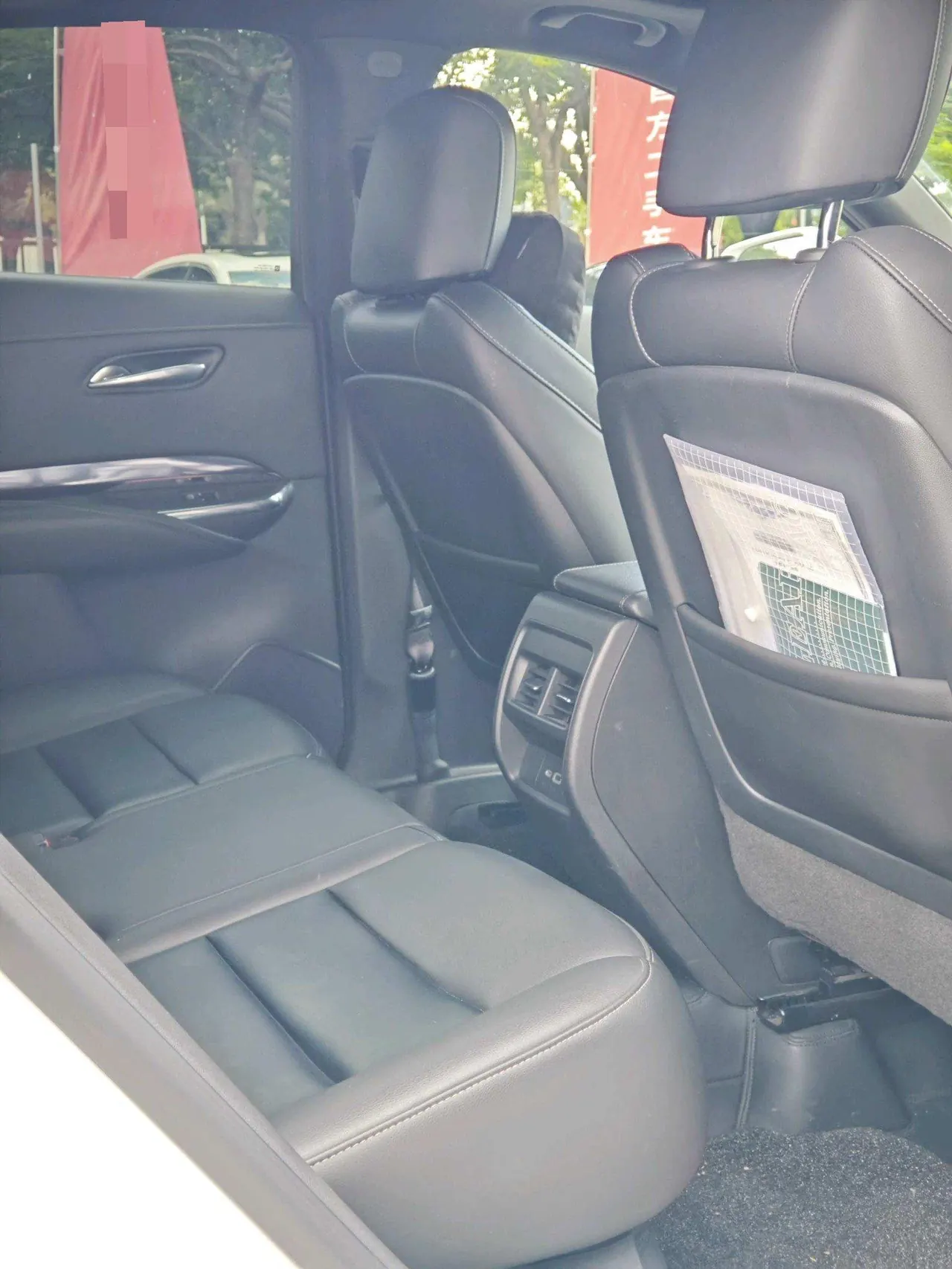 Cadillac 2022 XT4 48V 2.0T 28T Two-Drive Fashion Automatic Gear 7