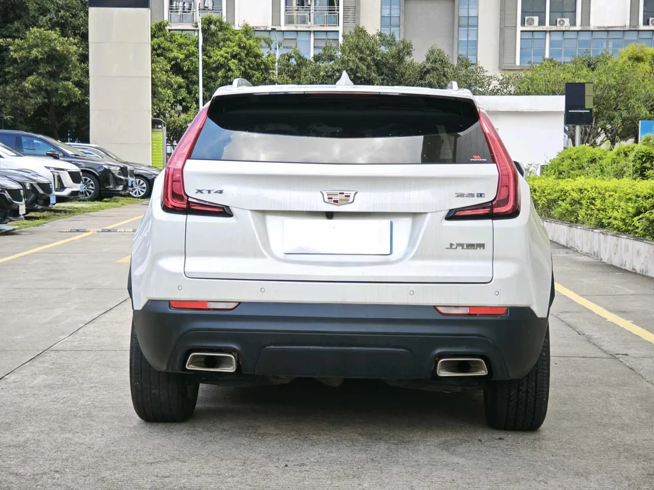 Cadillac 2022 XT4 48V 2.0T 28T Two-Drive Fashion Automatic Gear 9