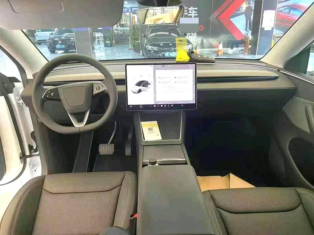 Tesla 2026 Model Y Rear-Wheel-Drive Automatic 6
