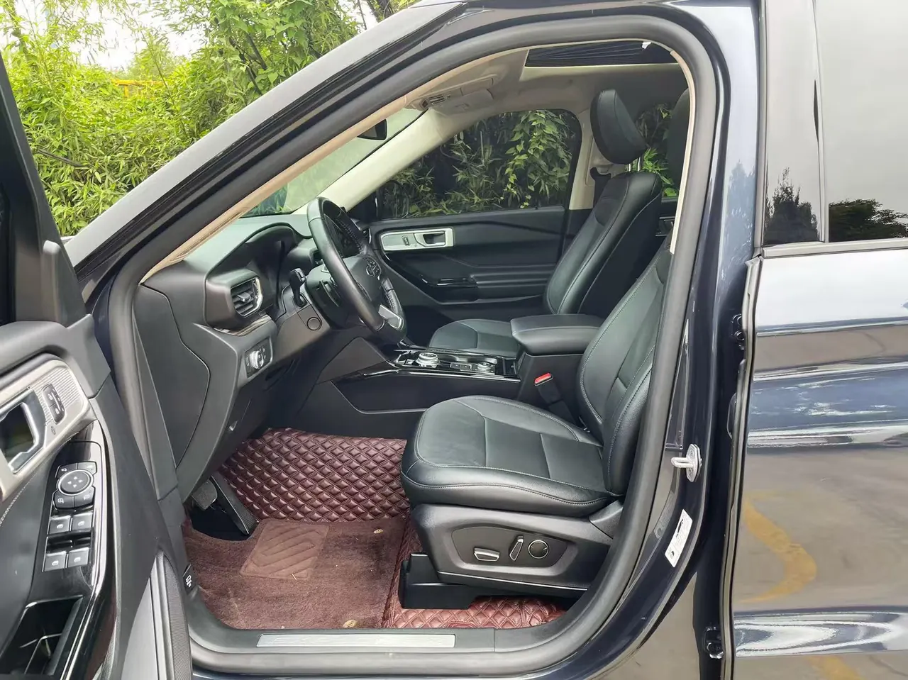 Ford 2020 Explorer 2.3T EcoBoost 285 Four-wheel Drive Titanium Edition 7-seat Automatic Gear 6