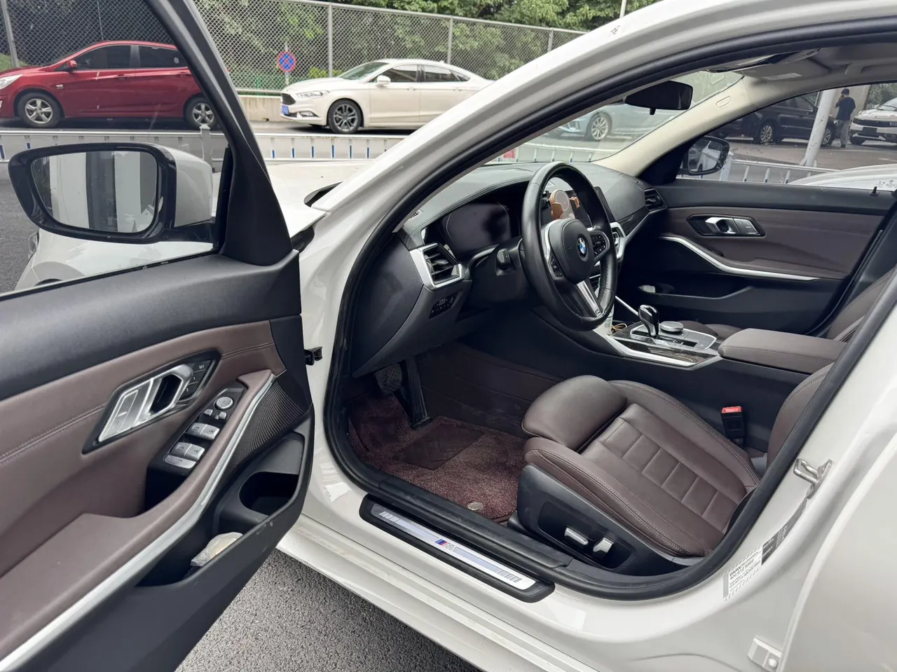 BMW 3 Series 2020 325Li 2.0T First Edition (Revised) Automatic Gear 2