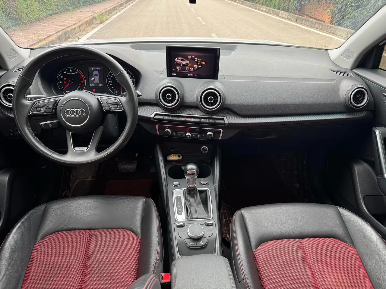 Audi 2020 Q2L 1.4TFSI 35TFSI Fashion Dynamic Automatic 10