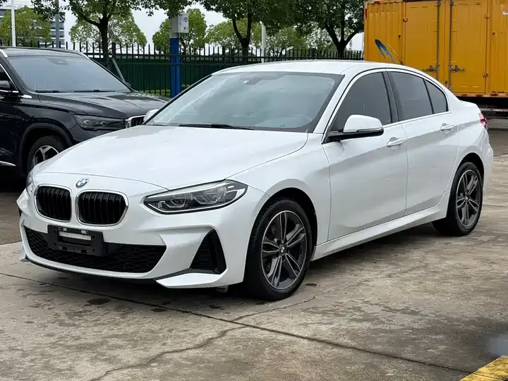 BMW 1 Series 2022 120i M Sports Edition 2