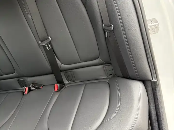 BMW 1 Series 2022 120i M Sports Edition 8