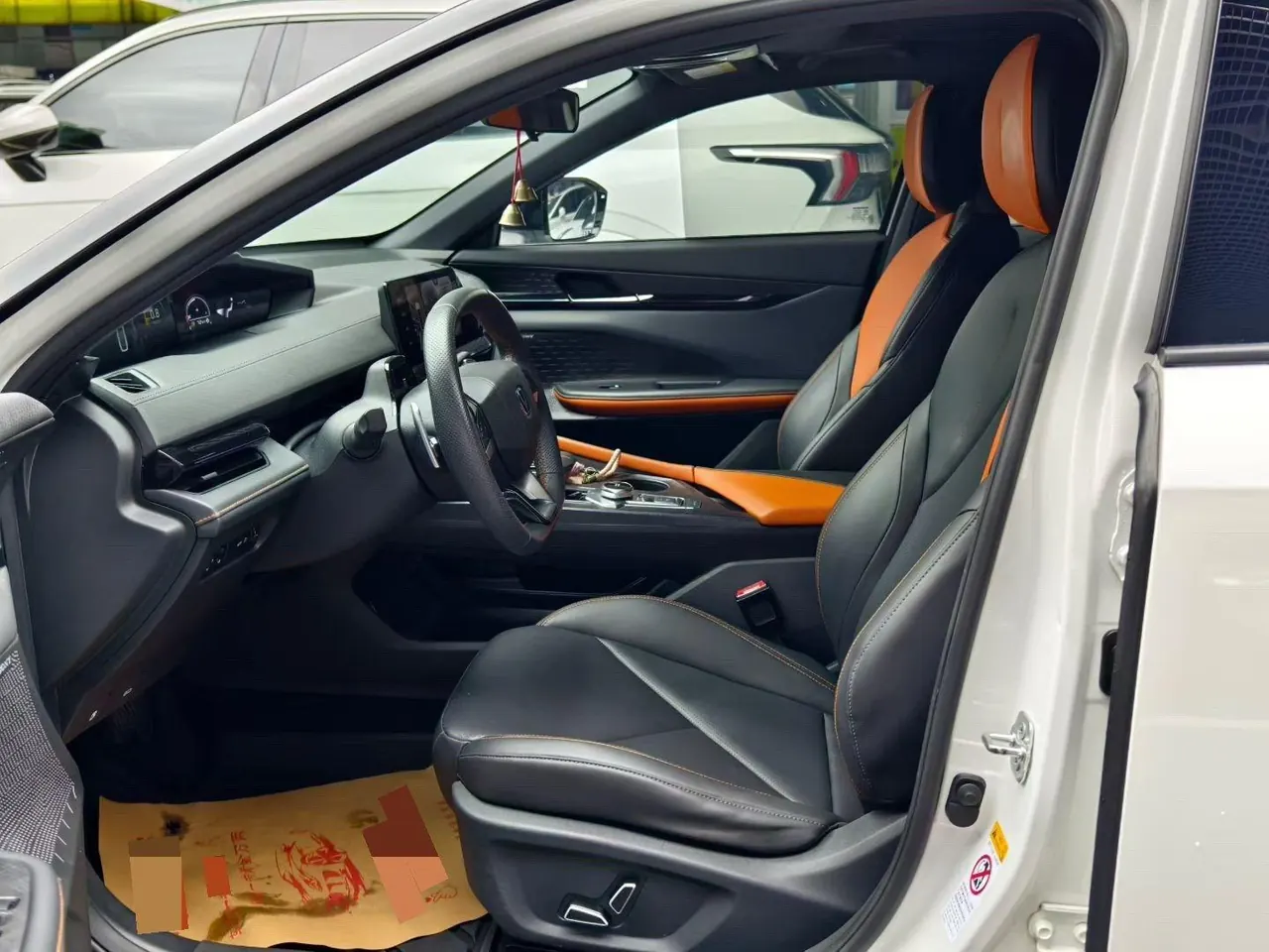 ChangAn 2022 UNI-V 1.5T honorable automatic gear 9