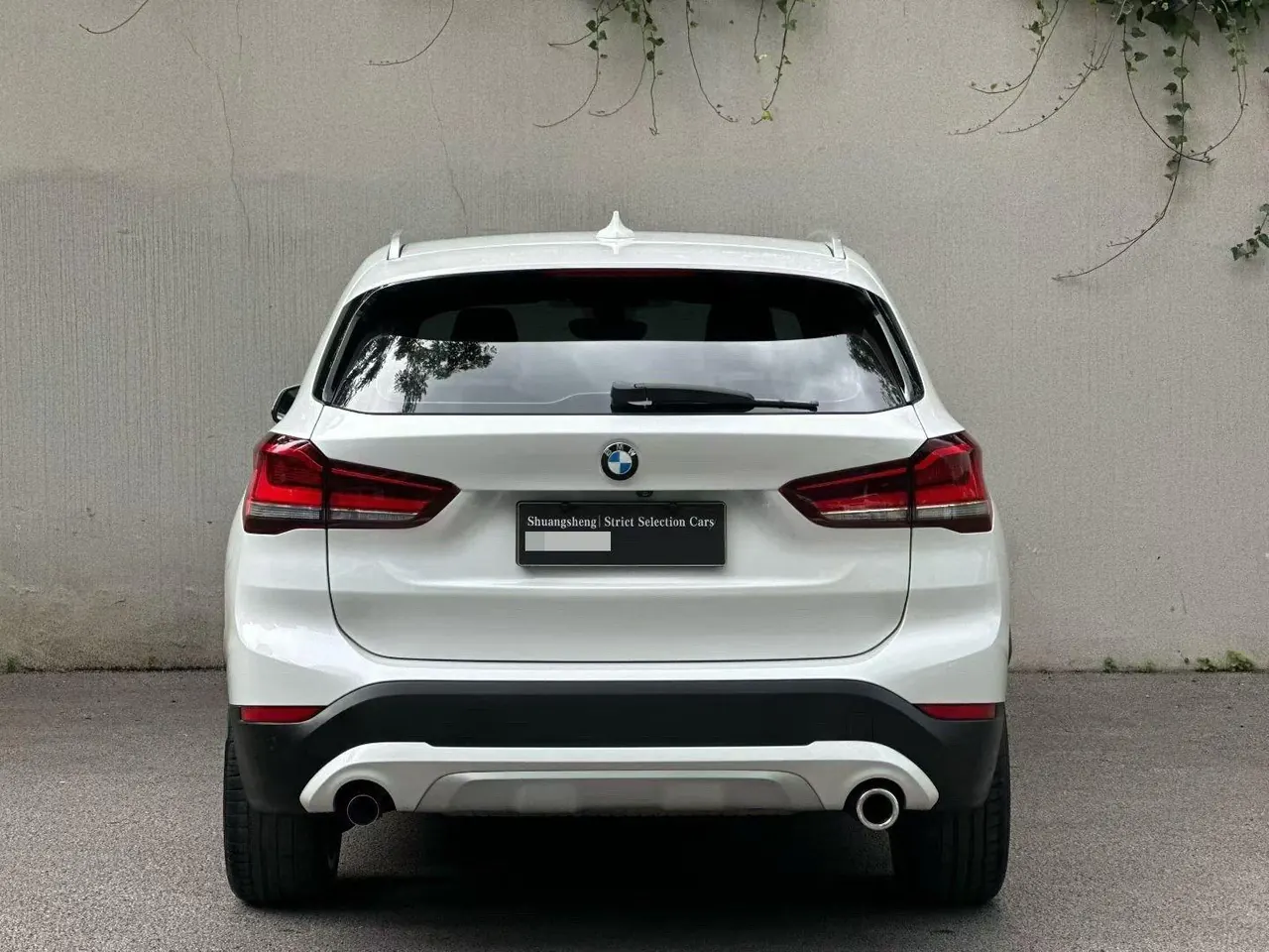 BMW 2022 X1 xDrive25Li 2.0T exclusive automatic gear 9