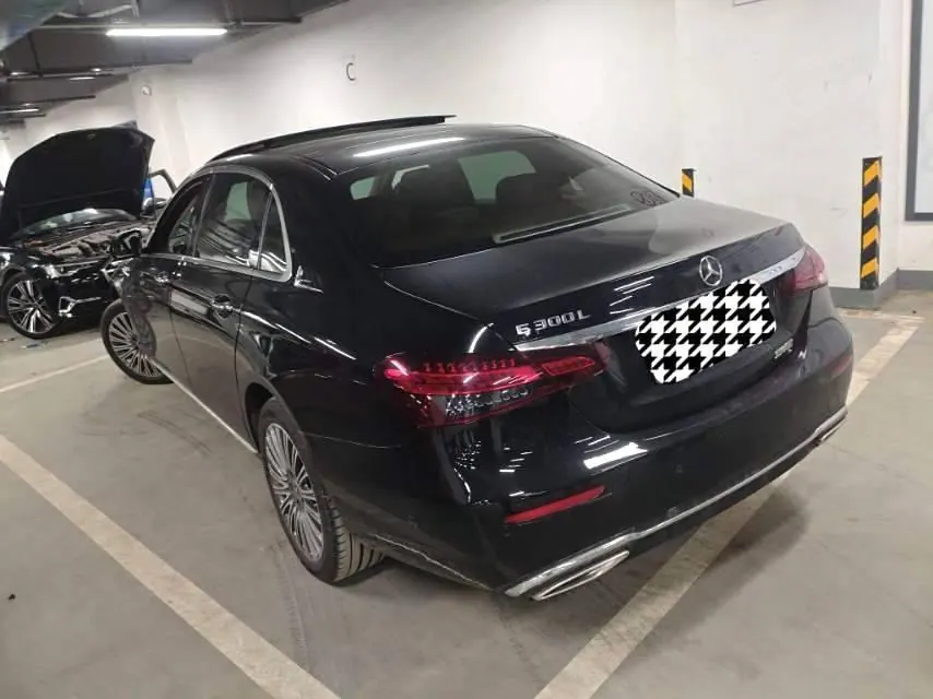 Mercedes Benz E Class 2022 E 300 L 2.0T Fashion (Change 2) Automatic Gear 4