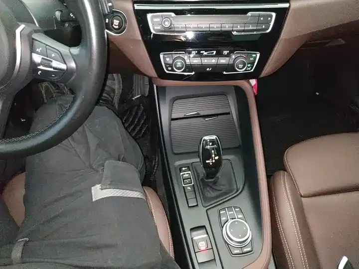 BMW X1 2022 sDrive25Li leading type 10