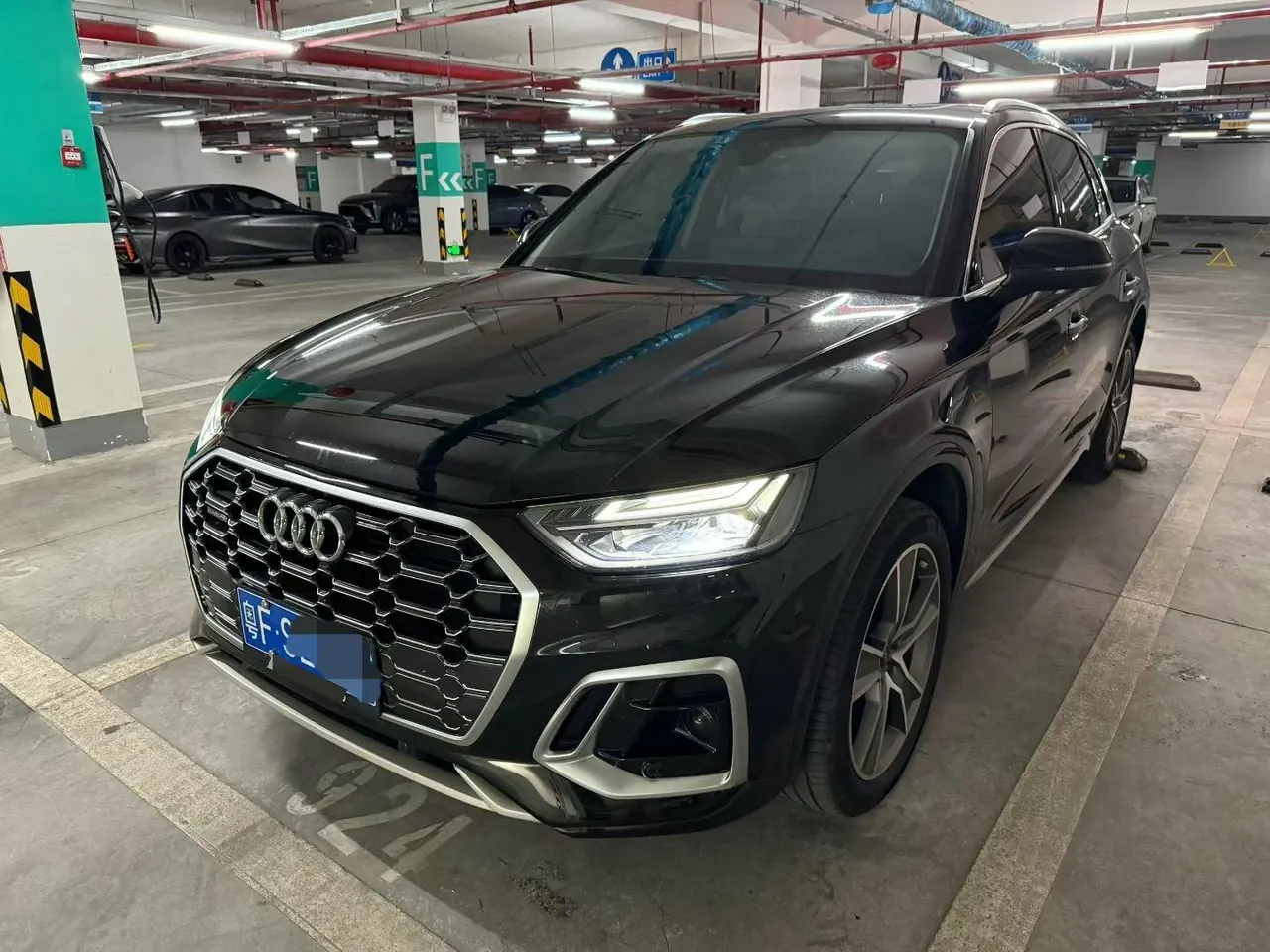 Audi 2022 Q5L 2.0TFSI 45TFSI Deluxe Dynamic (Modified) Automatic Gear - View 1