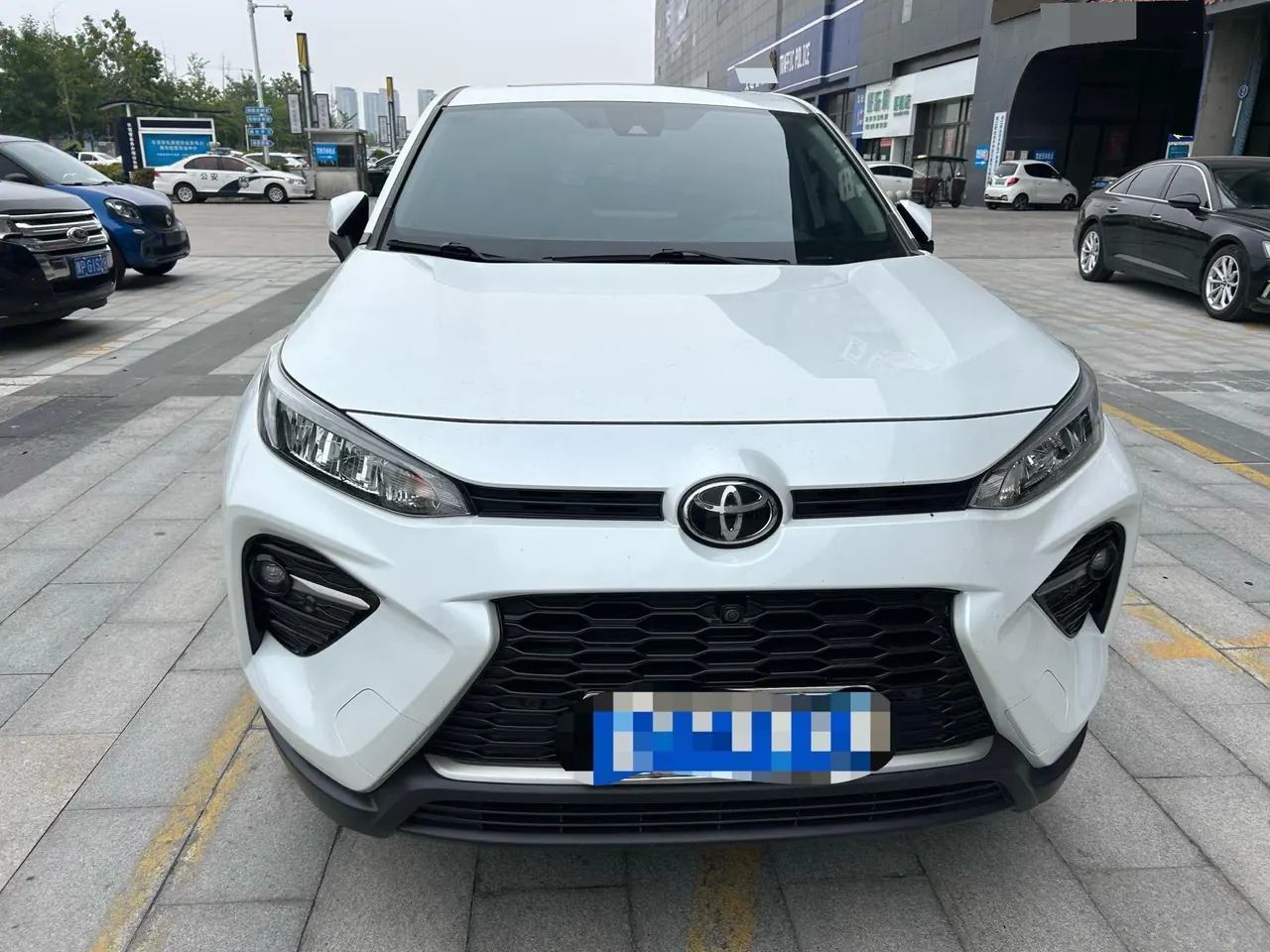 Toyota 2022 Willanda 2.0 Stepless Two-Drive Luxury PLUS Edition Automatic Gear 2