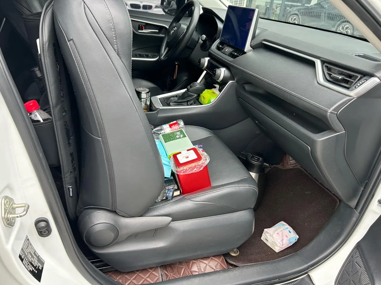 Toyota 2022 Willanda 2.0 Stepless Two-Drive Luxury PLUS Edition Automatic Gear 6