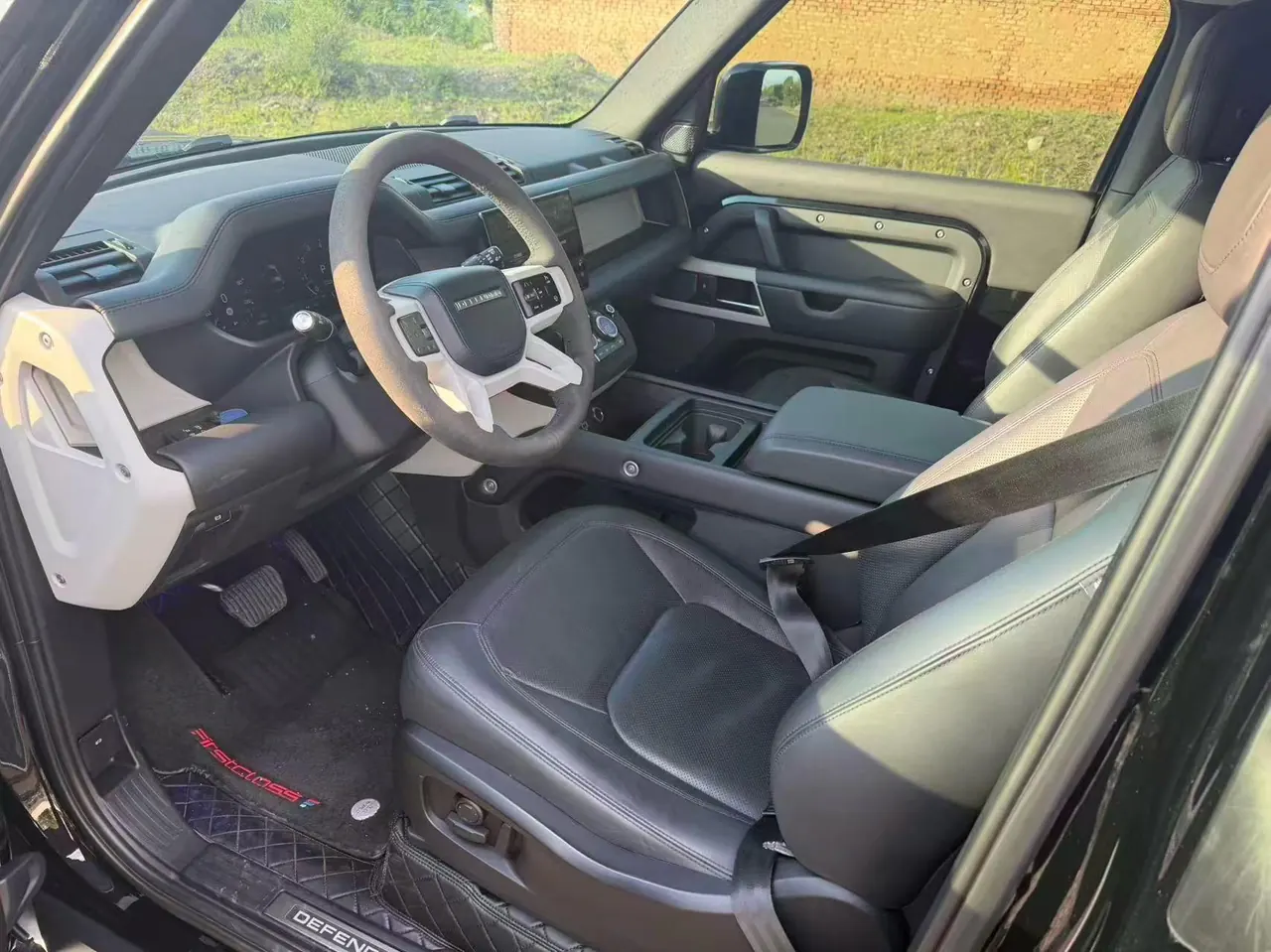 Land Rover Guard (Imported) 2022 Guard 90 48V 3.0T P400 XS Automatic Gear 4