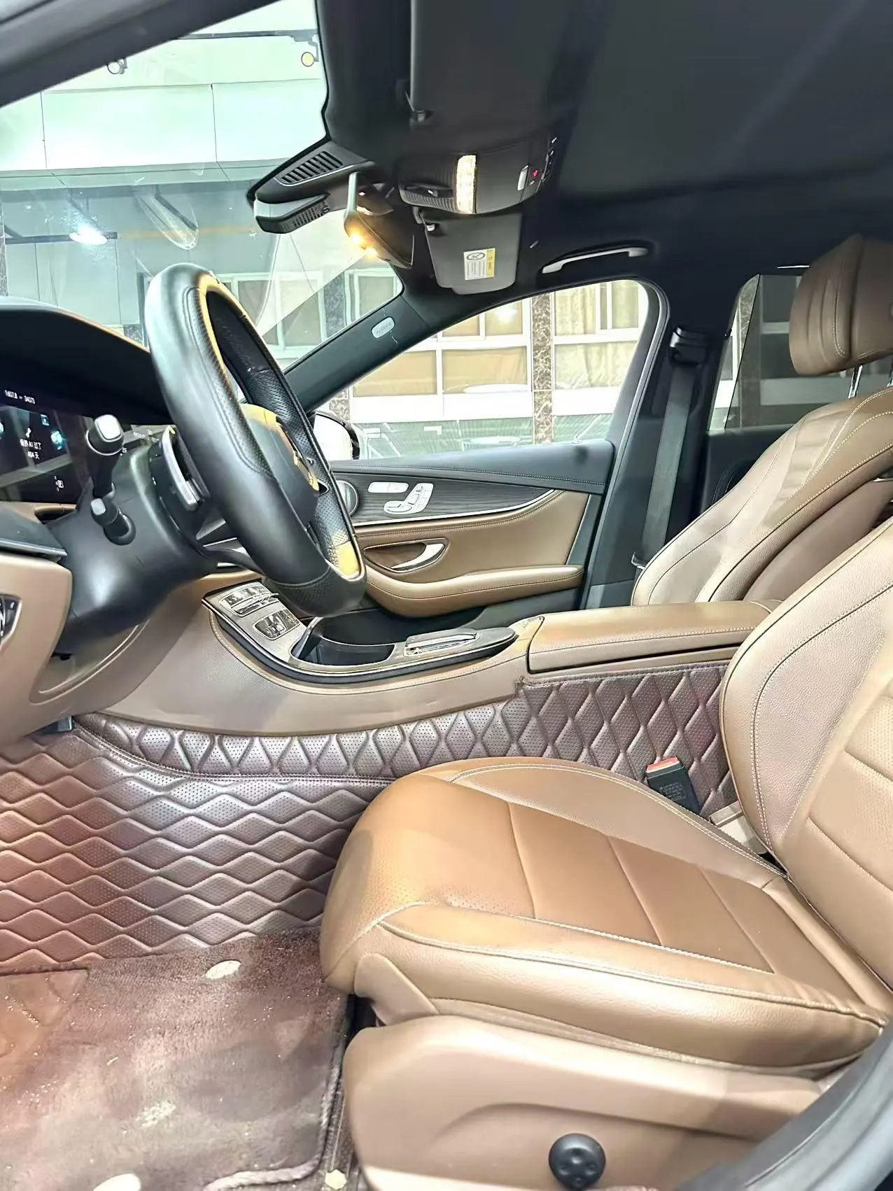 Mercedes Benz E Class 2022 E 300 L 2.0T Sports Luxury (Modified 3) Automatic Gear 3
