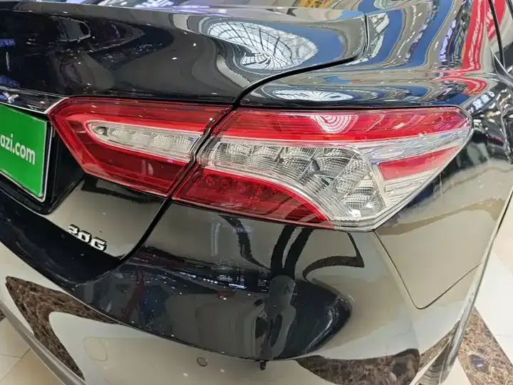 Camry 2021 2.0G Deluxe Edition 8