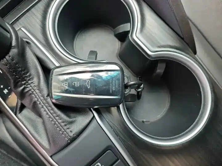Camry 2021 2.0G Deluxe Edition 9