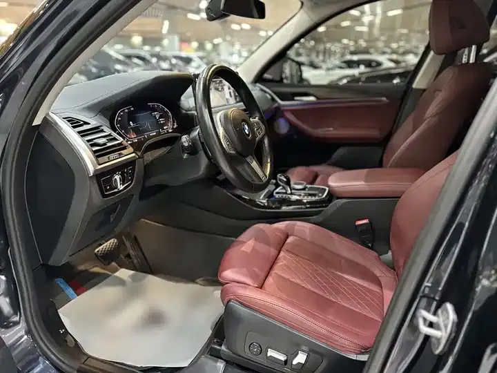BMW X3 2022 Modified xDrive30i Leading M Obsidian Night Suit 11
