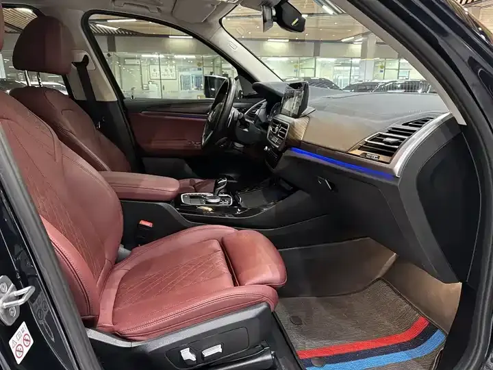 BMW X3 2022 Modified xDrive30i Leading M Obsidian Night Suit 12