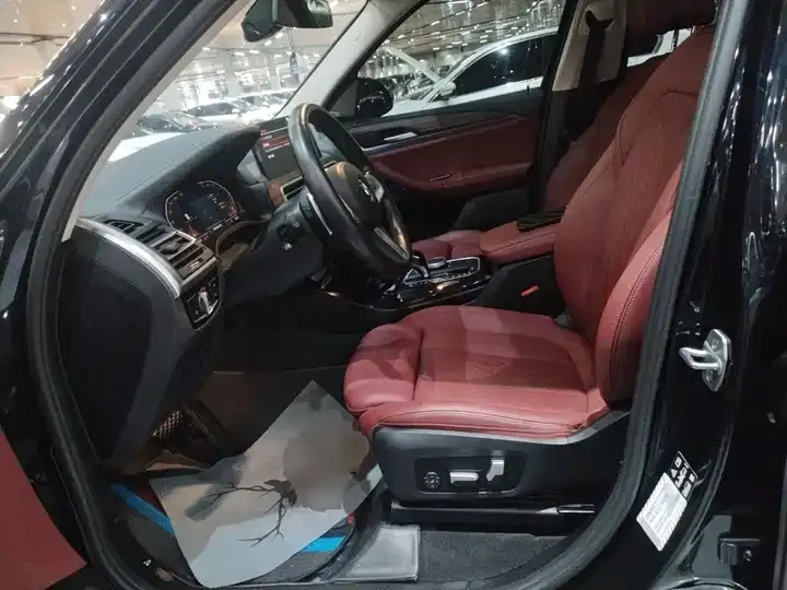 BMW X3 2022 Modified xDrive30i Leading M Obsidian Night Suit 7