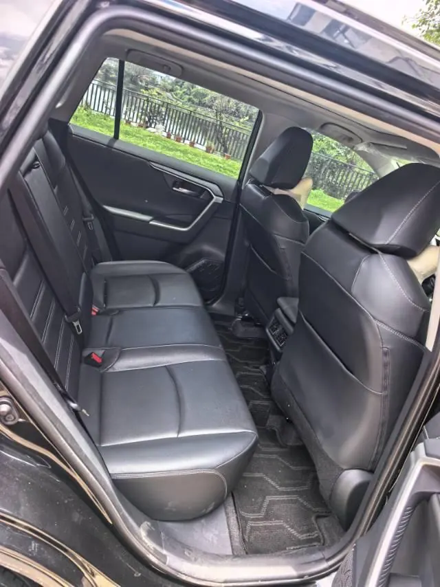 Toyota 2023 RAV4 Rongbo 2.0 Stepless Two-Drive Fashion Plus Edition Automatic Gear 4