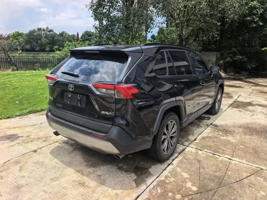 Toyota 2023 RAV4 Rongbo 2.0 Stepless Two-Drive Fashion Plus Edition Automatic Gear 6