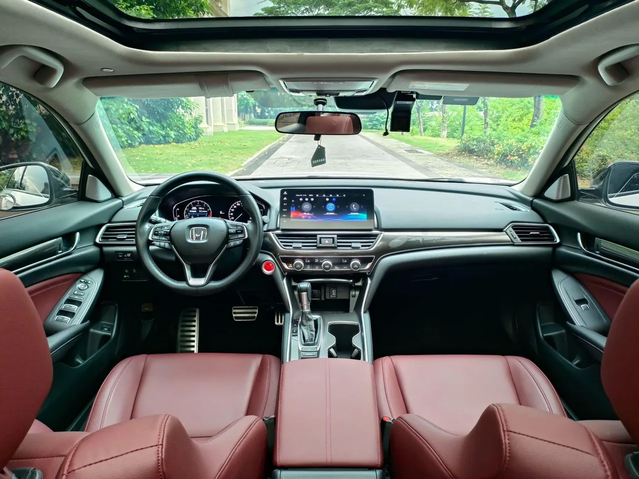 Honda 2022 10th Generation Accord 1.5T Stepless 260TURBO Magic Night Premium Edition Automatic Gear 5