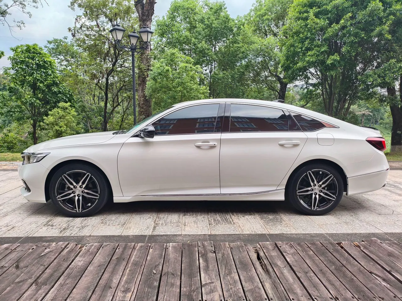 Honda 2022 10th Generation Accord 1.5T Stepless 260TURBO Magic Night Premium Edition Automatic Gear 8