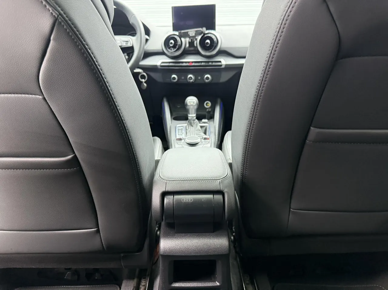 Audi 2022 Q2L 1.4TFSI 35TFSI Enterprising and Elegant Automatic 14