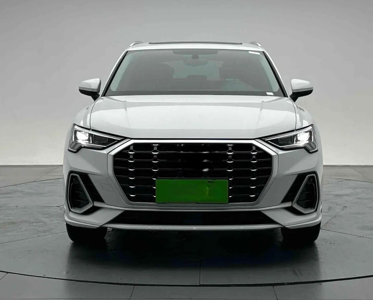 Audi 2023 Q3 1.4TFSI 35TFSI Fashion Dynamic Automatic 2