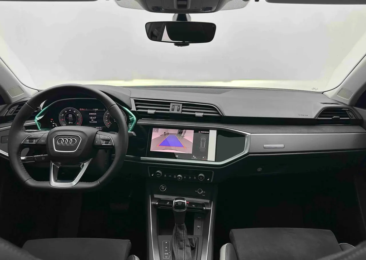 Audi 2023 Q3 1.4TFSI 35TFSI Fashion Dynamic Automatic 8