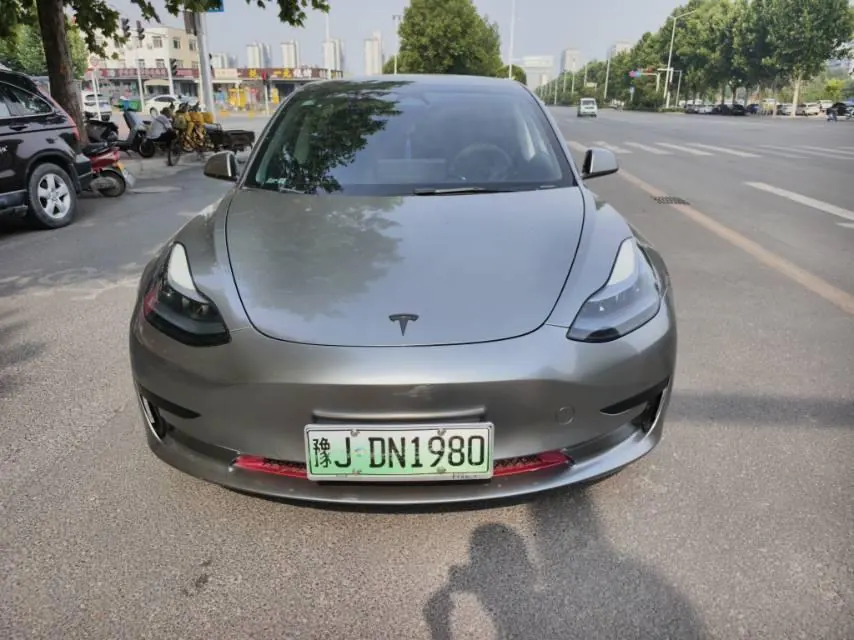 Tesla 2022 Model 3 rear-wheel drive version of automatic transmission 2