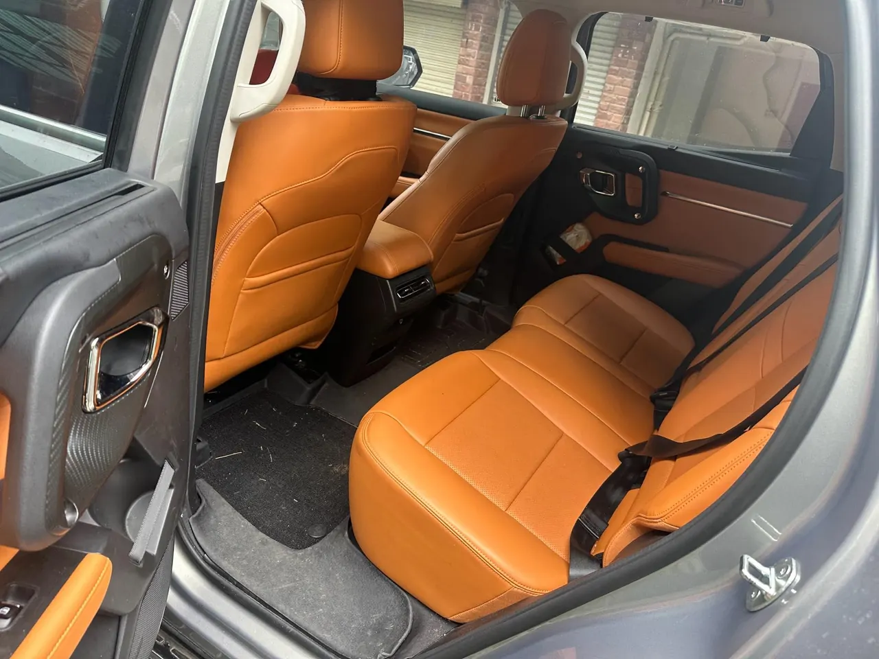 Haval 2023 big dog 2.0T 4-wheel drive Chao Ye Plus automatic gear 3