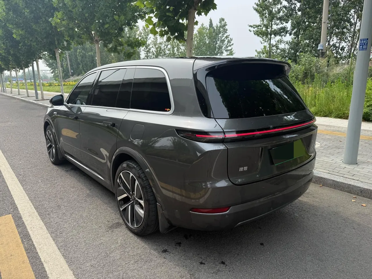 Li 2022 L9 1.5T Max Edition Automatic Gear 5
